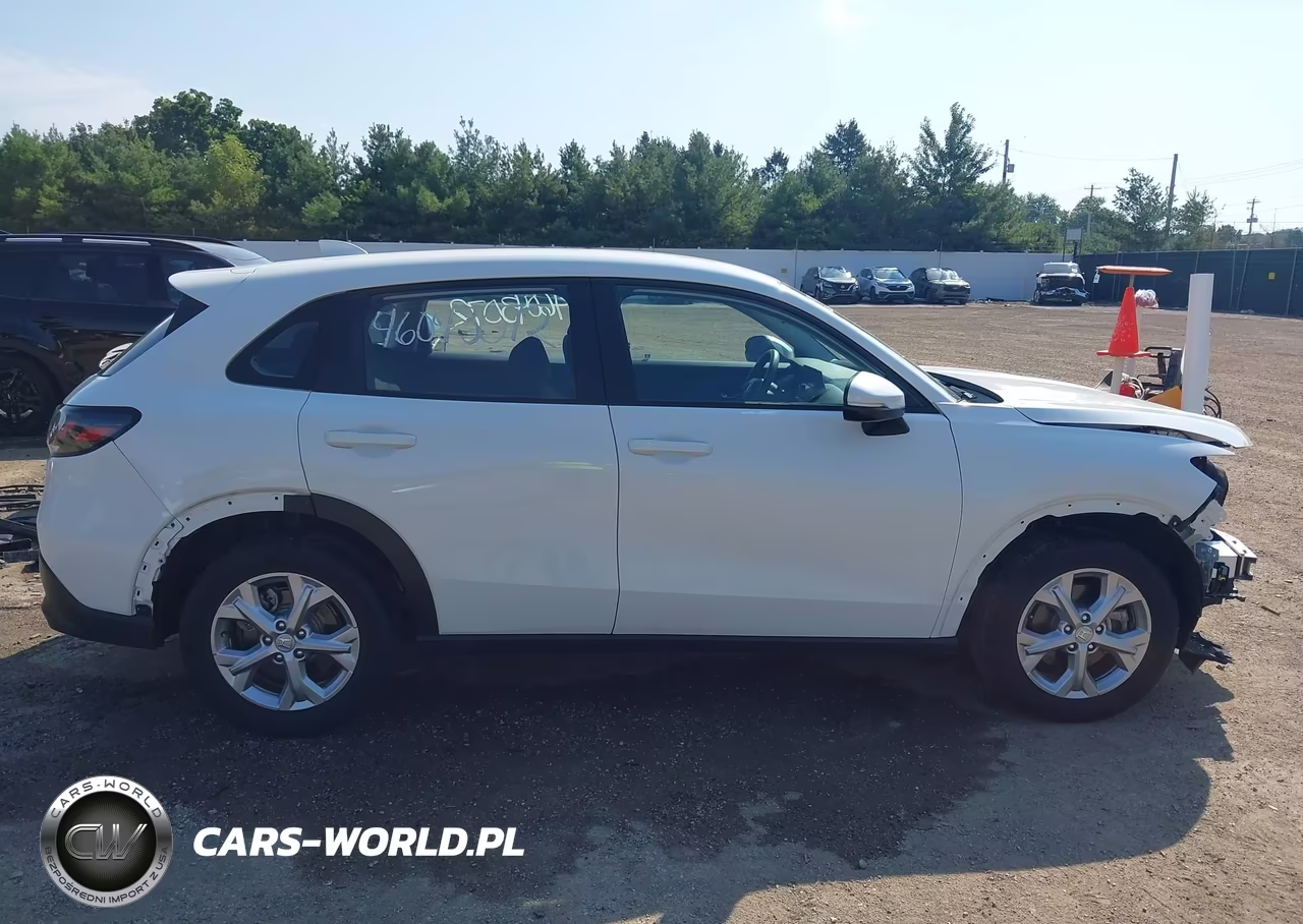 2025 Honda Hr-V Awd Lx VIN:3CZRZ2H35SM726177 - 14