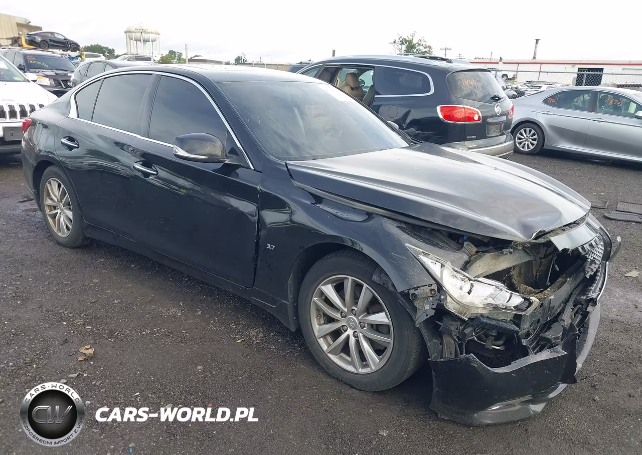 2015 Infiniti Q50 Premium
