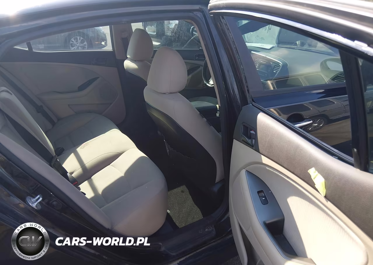2015 Kia Optima Lx VIN:5XXGM4A78FG479345 - 8