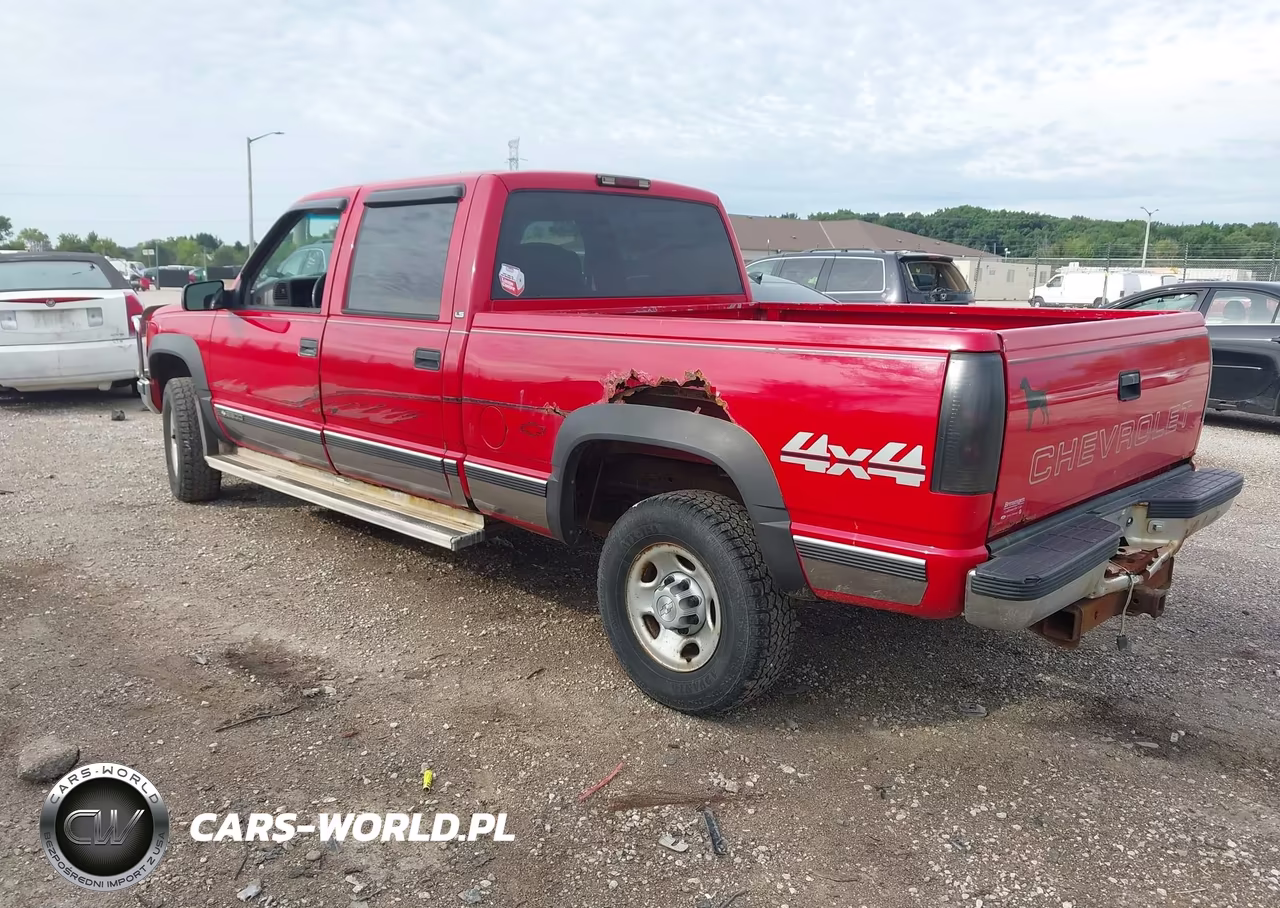 2000 Chevrolet K2500 VIN:1GCGK23R8YF520048 - 3