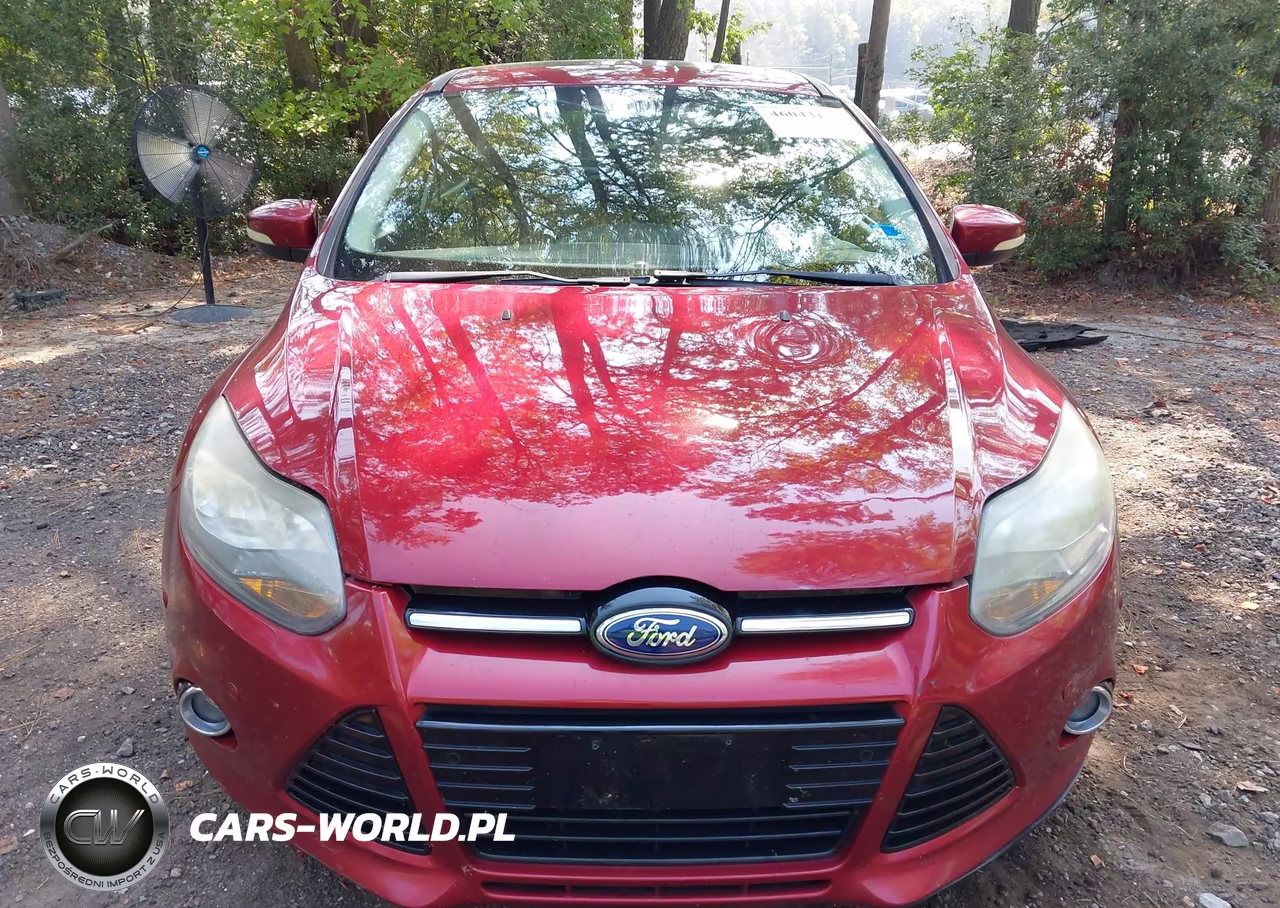 2013 Ford Focus Titanium VIN:1FADP3N23DL241392 - 12