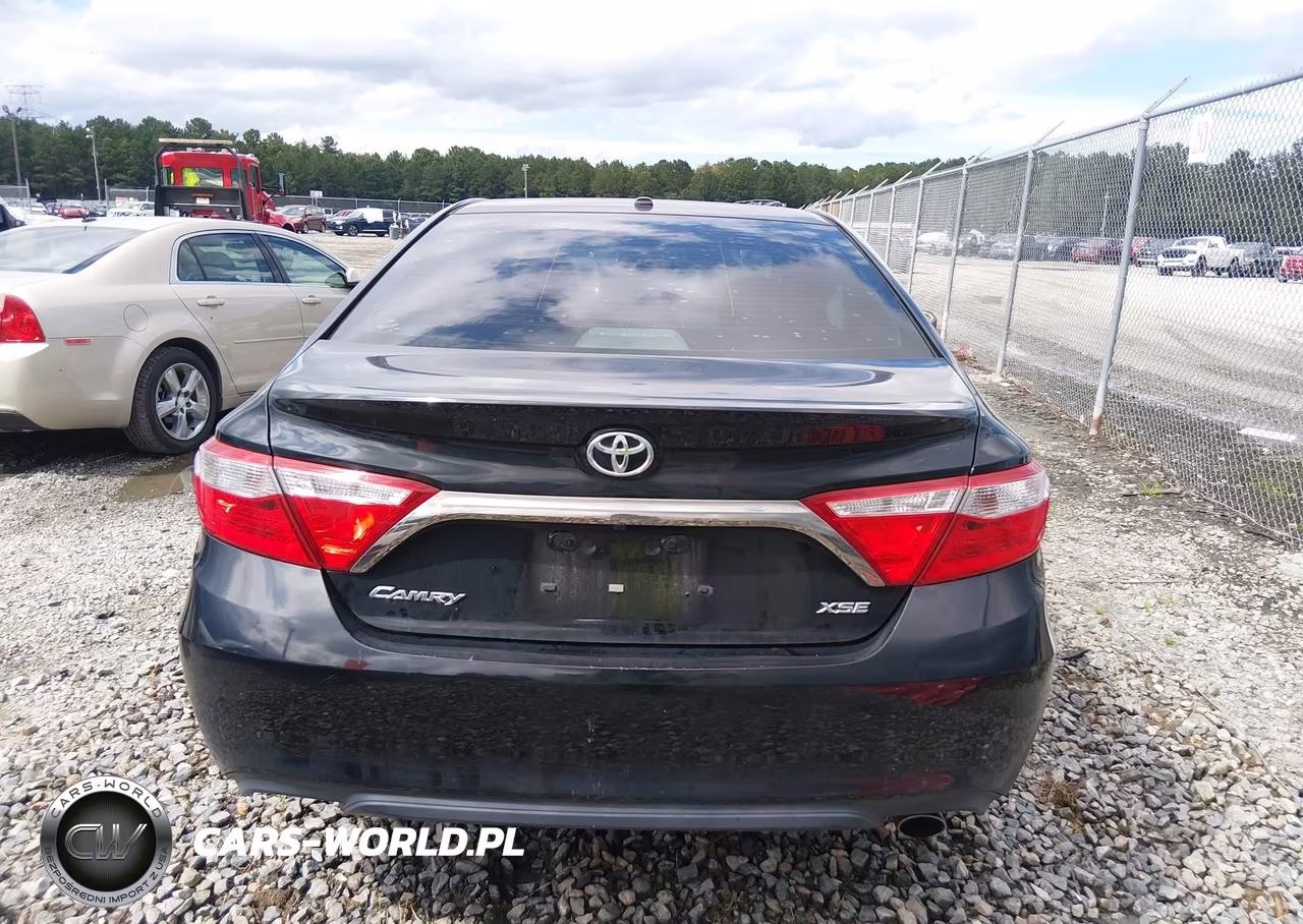 2015 Toyota Camry Xse VIN:4T1BF1FK9FU934368 - 16