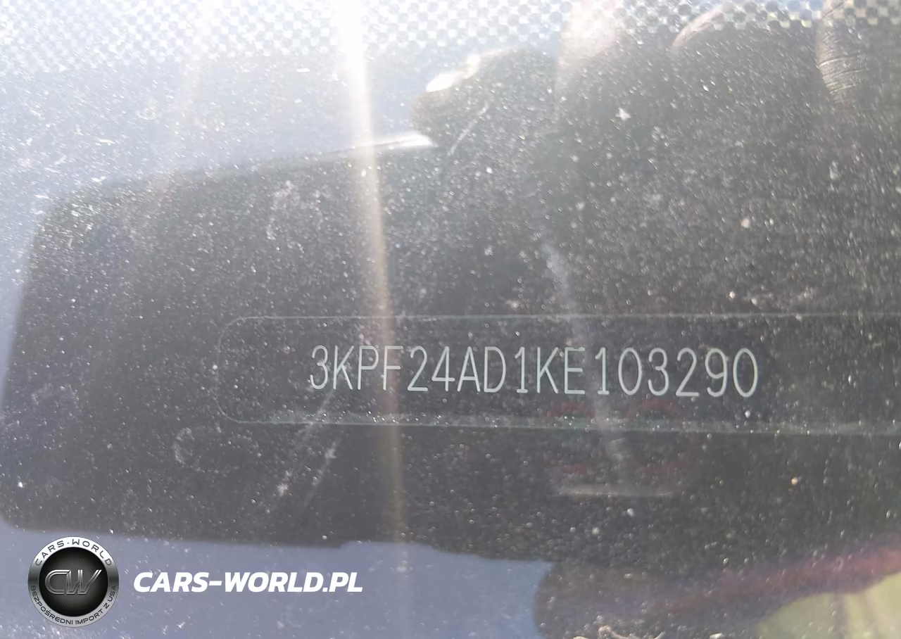 2019 Kia Forte Lxs VIN:3KPF24AD1KE103290 - 9