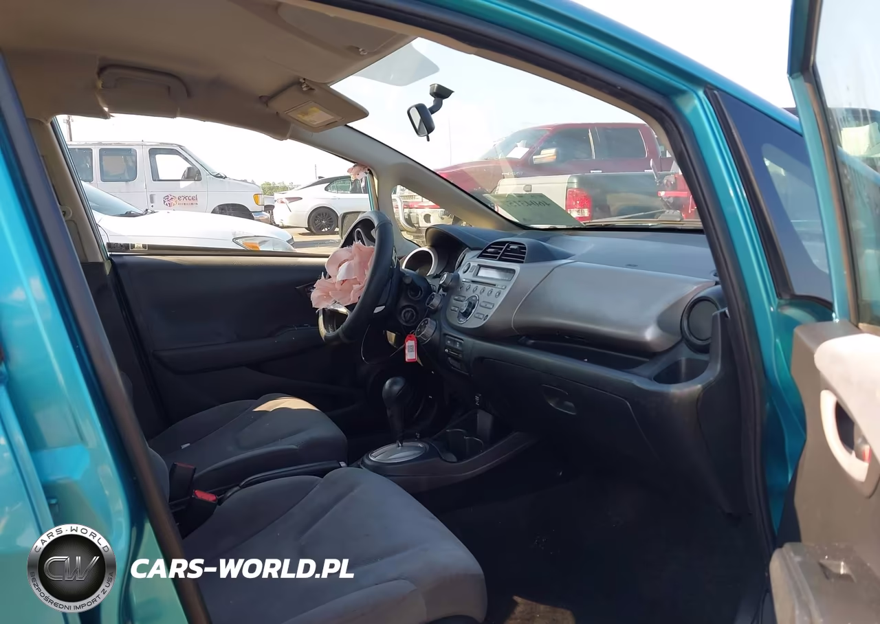 2012 Honda Fit VIN:JHMGE8H33CC035291 - 5