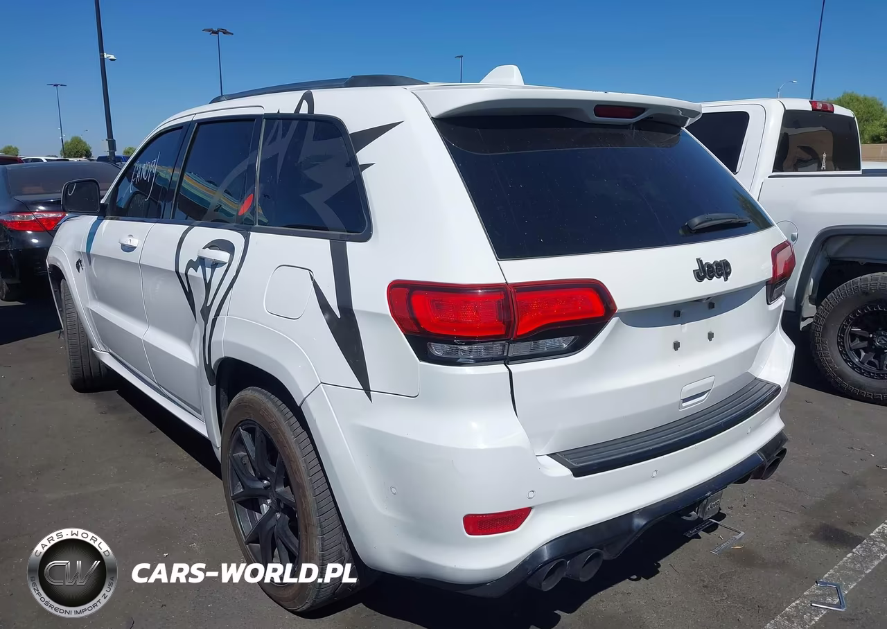 2018 Jeep Grand Cherokee Trackhawk VIN:1C4RJFN95JC272395 - 3