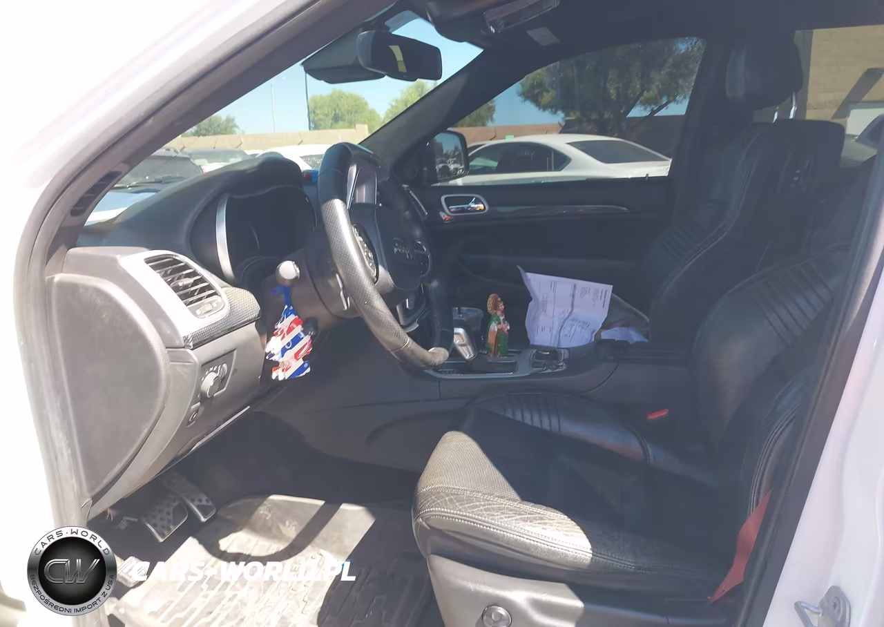 2018 Jeep Grand Cherokee Trackhawk VIN:1C4RJFN95JC272395 - 5