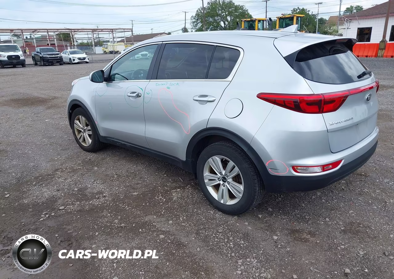 2018 Kia Sportage Lx VIN:KNDPM3AC6J7344809 - 3