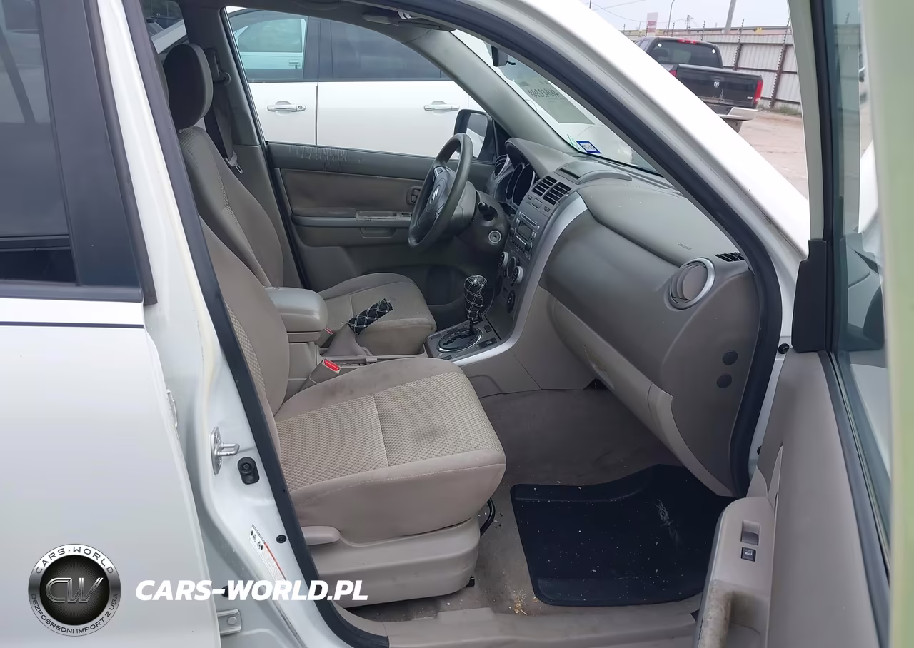 2012 Suzuki Grand Vitara Premium VIN:JS3TE0D22C4100576 - 5