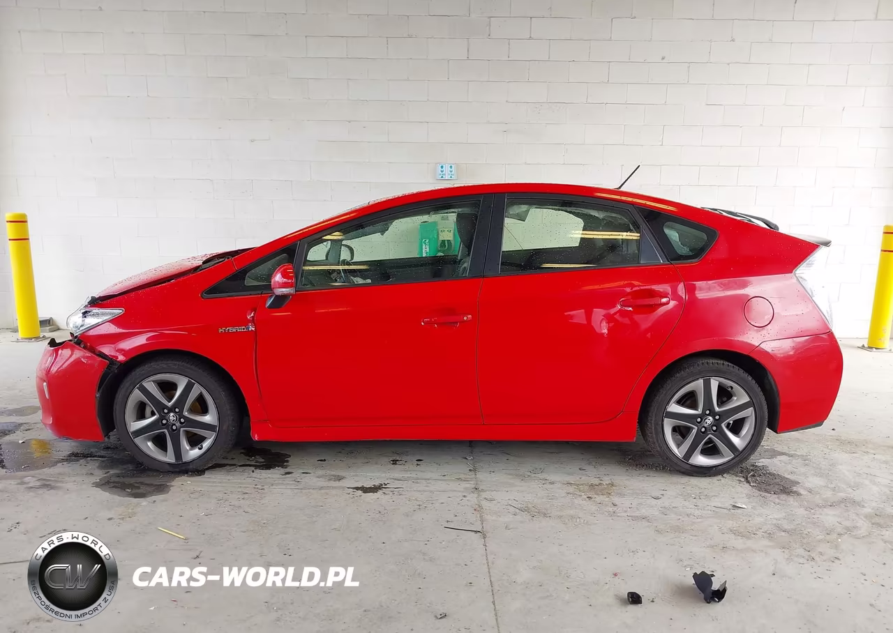 2015 Toyota Prius Persona Series Special Edition VIN:JTDKN3DU3F0399228 - 14