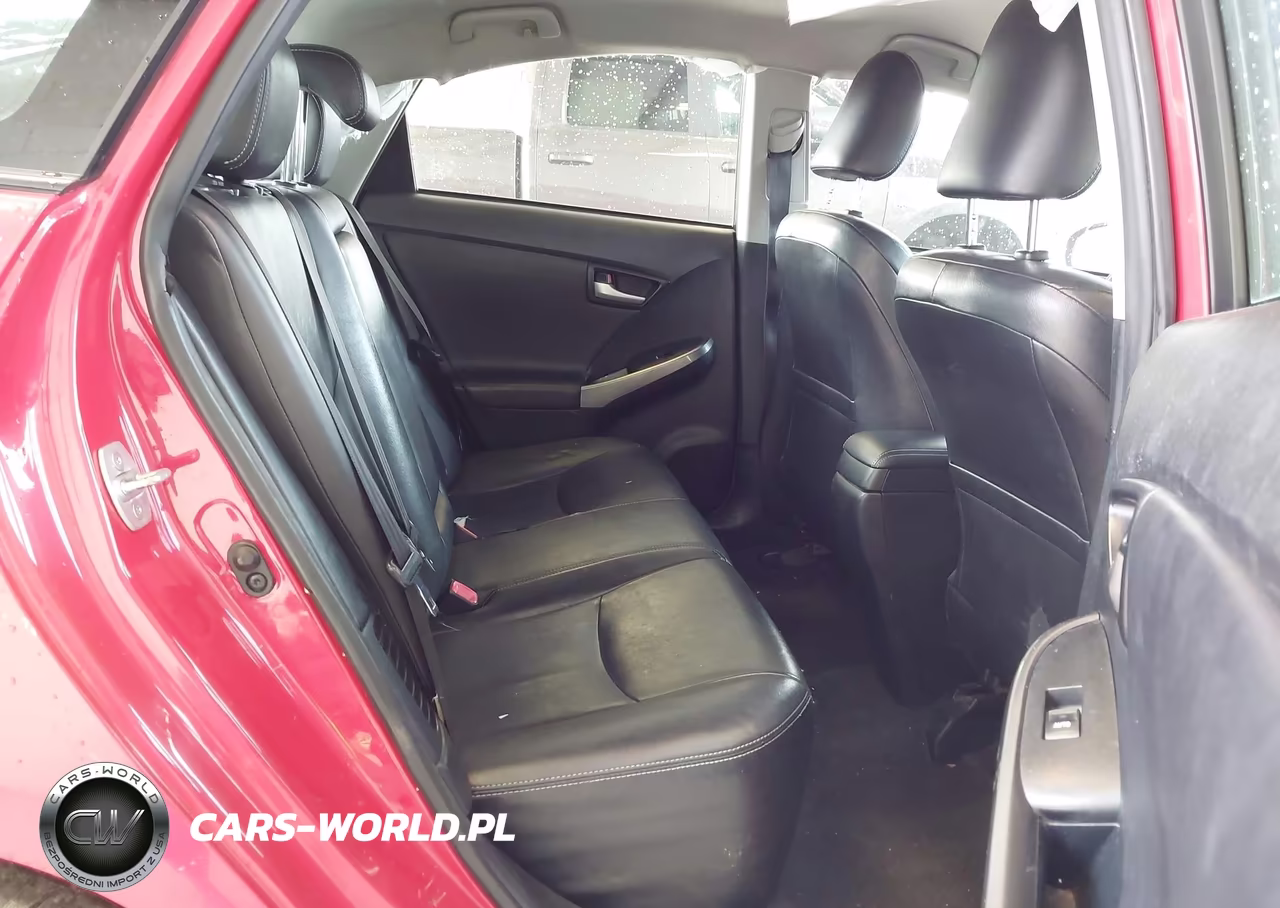 2015 Toyota Prius Persona Series Special Edition VIN:JTDKN3DU3F0399228 - 8