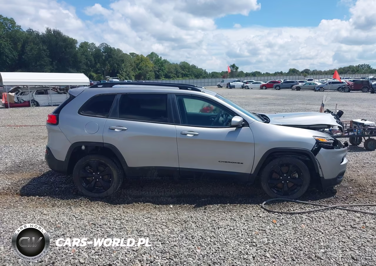 2016 Jeep Cherokee Altitude VIN:1C4PJLCB1GW222113 - 13