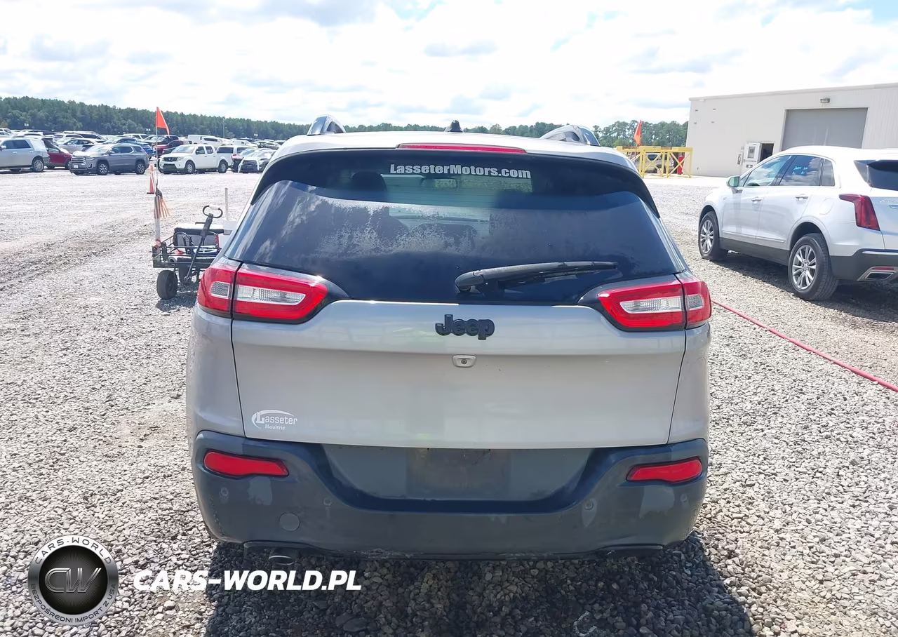 2016 Jeep Cherokee Altitude VIN:1C4PJLCB1GW222113 - 16