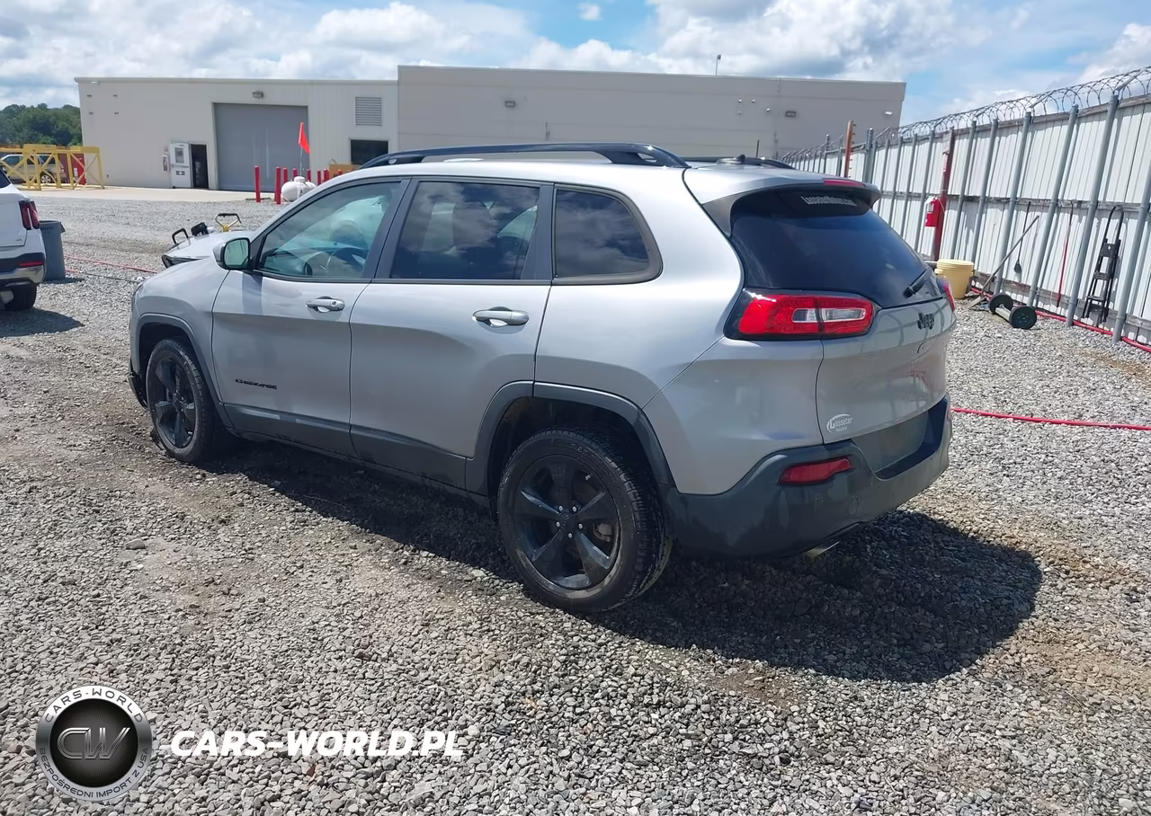 2016 Jeep Cherokee Altitude VIN:1C4PJLCB1GW222113 - 3