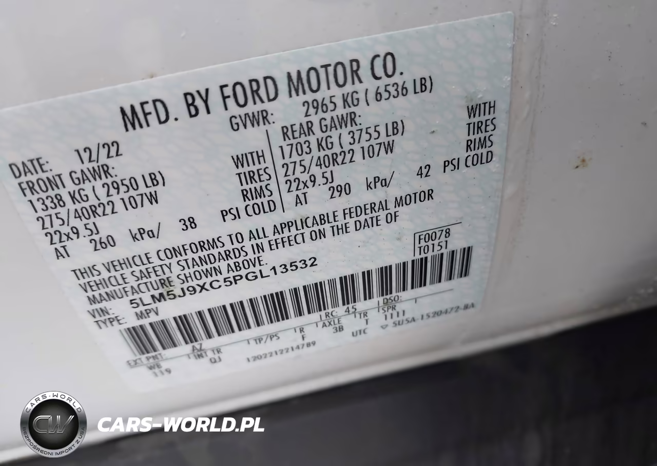 2023 Lincoln Aviator Black Label VIN:5LM5J9XC5PGL13532 - 9