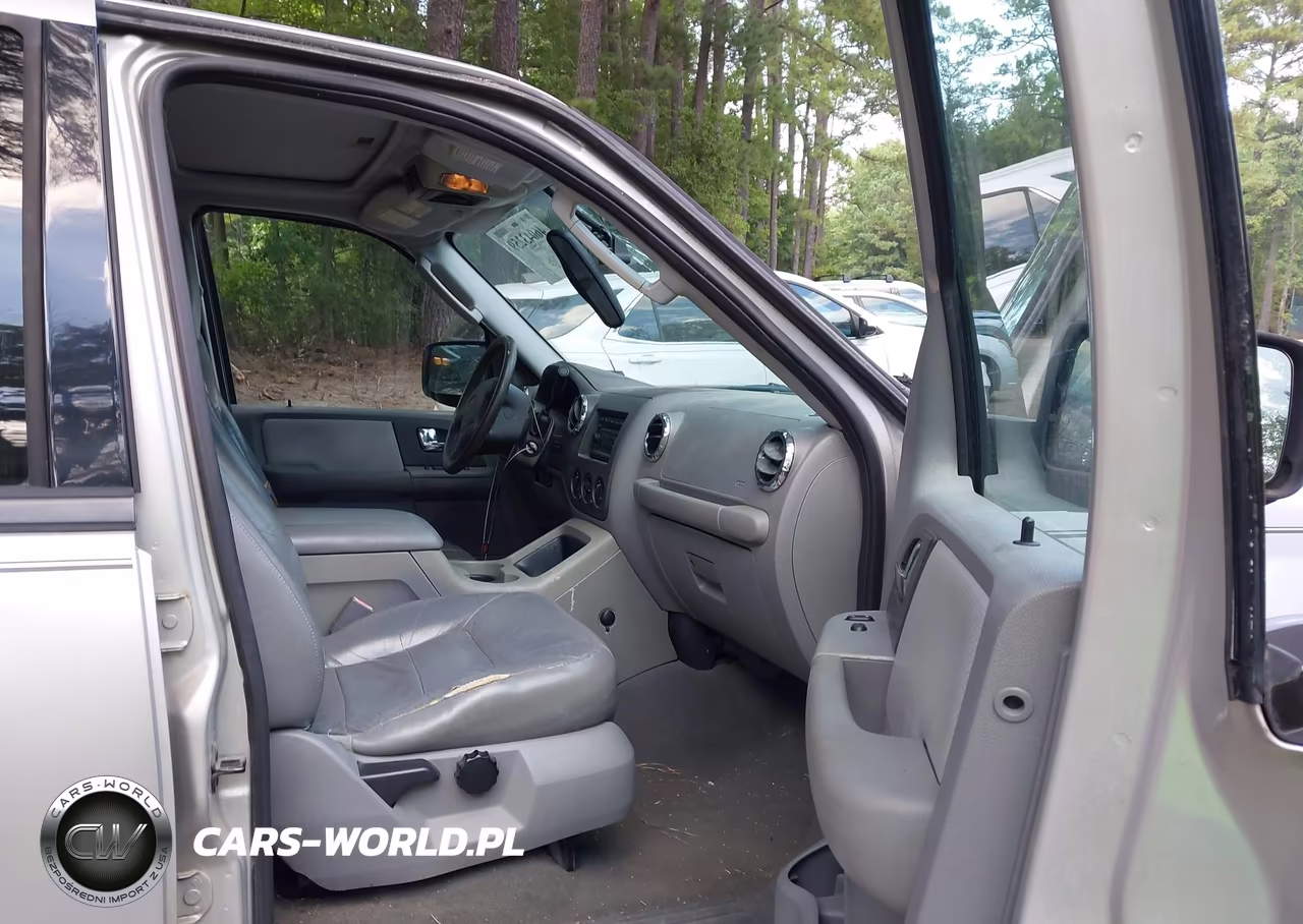2005 Ford Expedition Xlt VIN:1FMFU15515LB02725 - 5