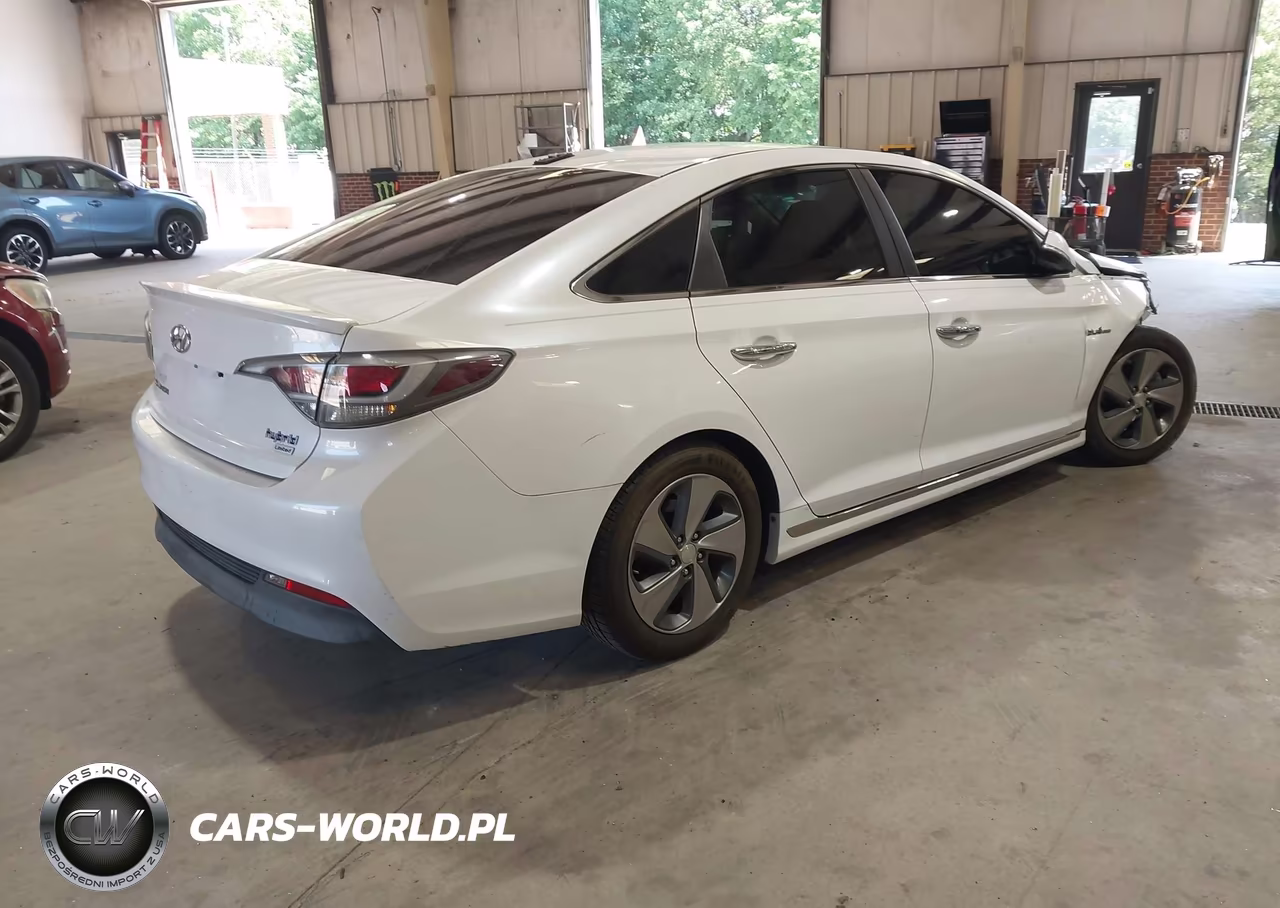2017 Hyundai Sonata Hybrid Limited VIN:KMHE34L33HA065470 - 4