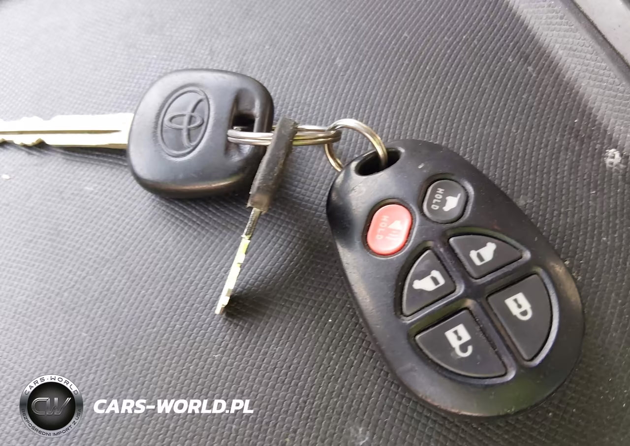 2014 Toyota Sienna Xle V6 8 Passenger VIN:5TDYK3DC1ES456709 - 11