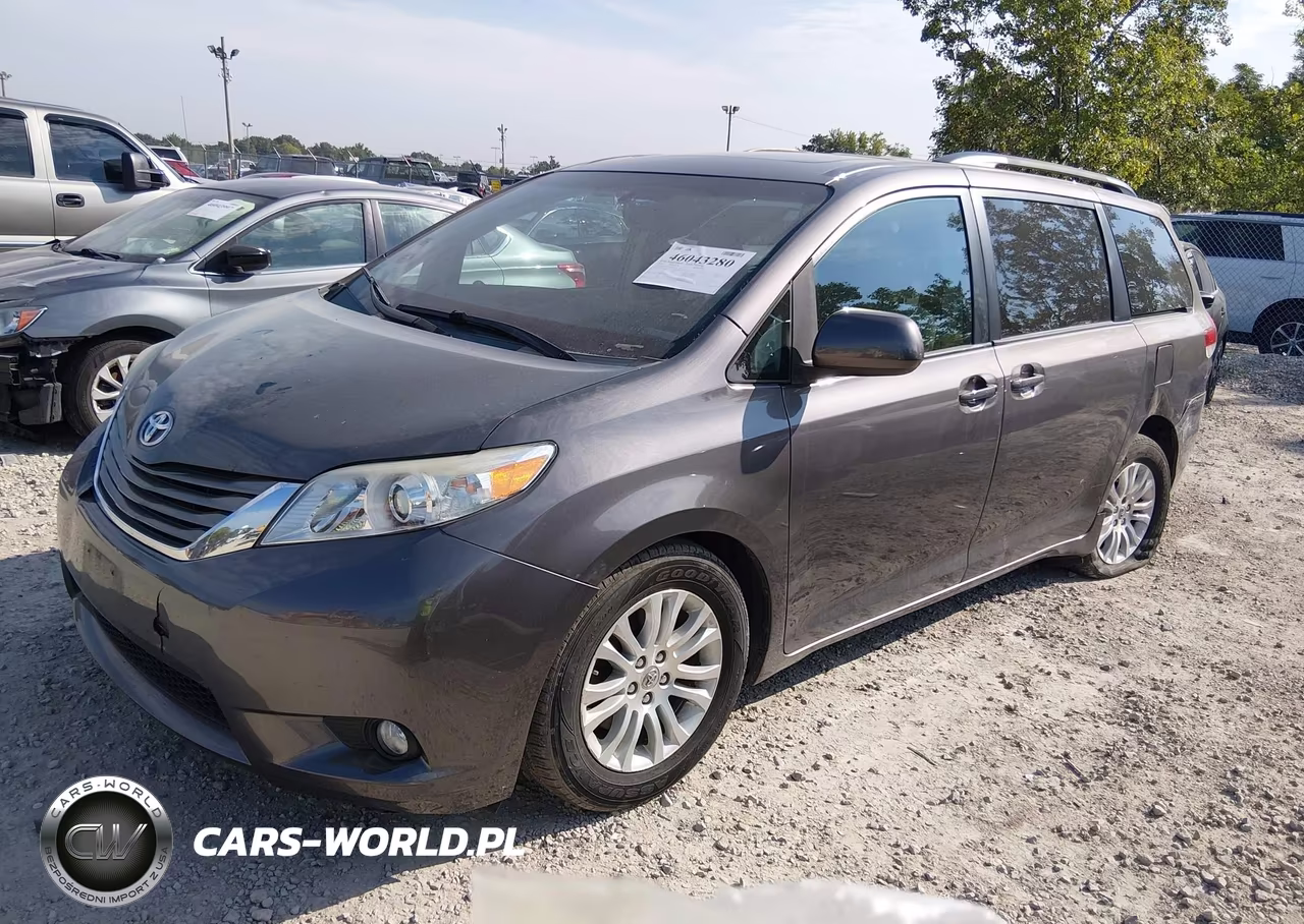 2014 Toyota Sienna Xle V6 8 Passenger VIN:5TDYK3DC1ES456709 - 2