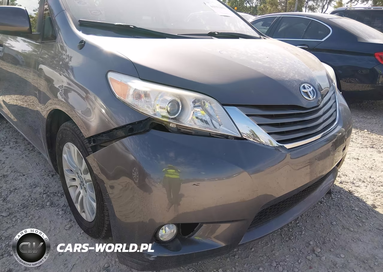 2014 Toyota Sienna Xle V6 8 Passenger VIN:5TDYK3DC1ES456709 - 6