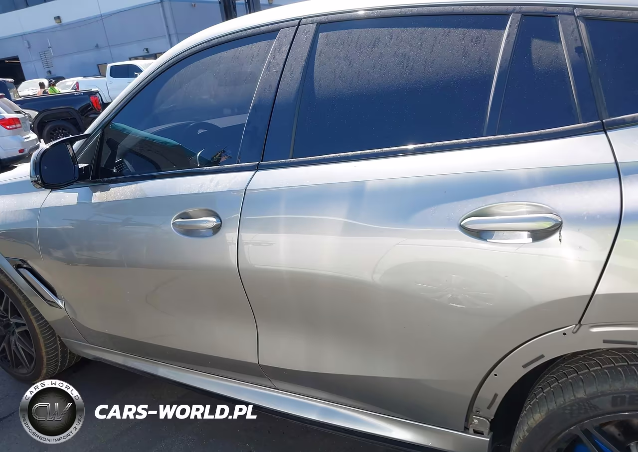 2021 BMW X6 M VIN:5YMCY0C07M9E19296 - 15