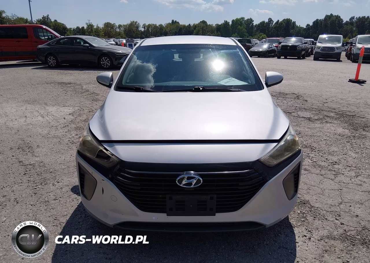 2018 Hyundai Ioniq Hybrid Blue VIN:KMHC65LC0JU099987 - 17