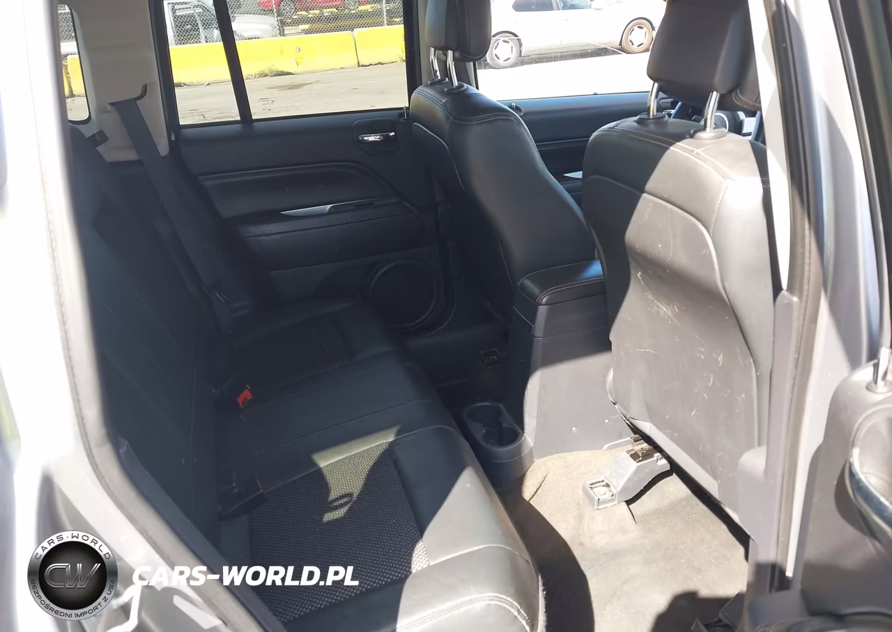 2017 Jeep Compass Latitude 4X4 VIN:1C4NJDEB4HD154512 - 8