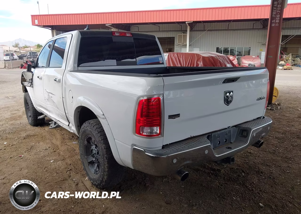 2015 Ram 1500 Laramie VIN:1C6RR7NT9FS684754 - 3