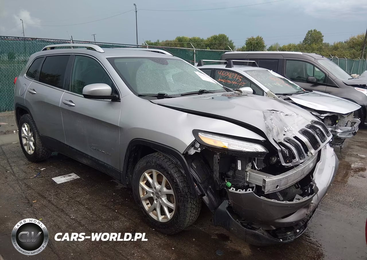 2017 Jeep Cherokee Latitude 4X4 VIN:1C4PJMCB9HW537975 - 1