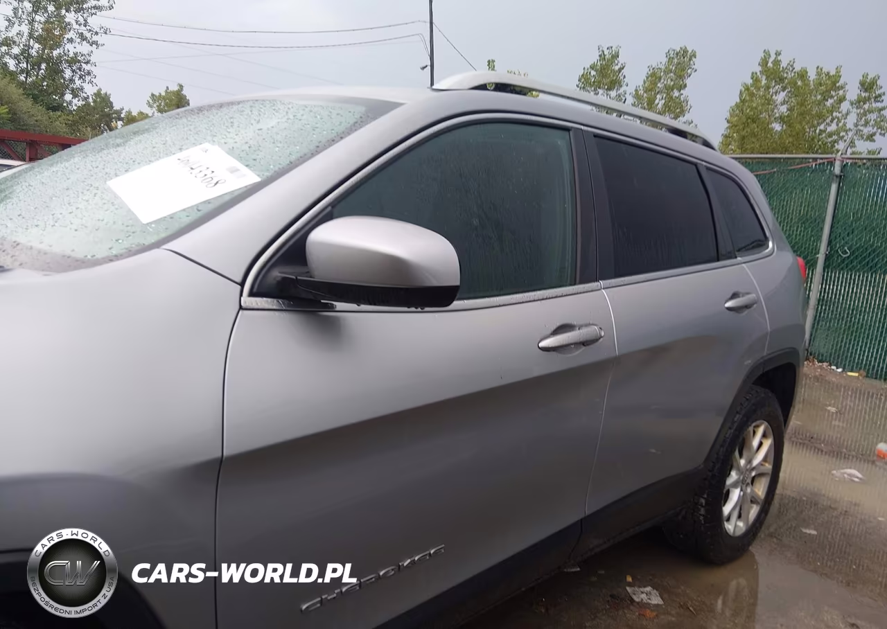 2017 Jeep Cherokee Latitude 4X4 VIN:1C4PJMCB9HW537975 - 14