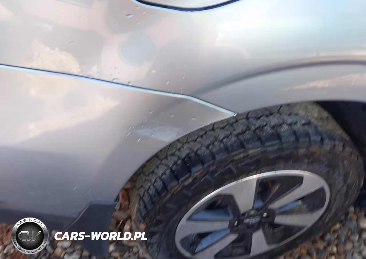 2018 Subaru Forester 2.5I Premium VIN:JF2SJAEC8JH516349 - 18