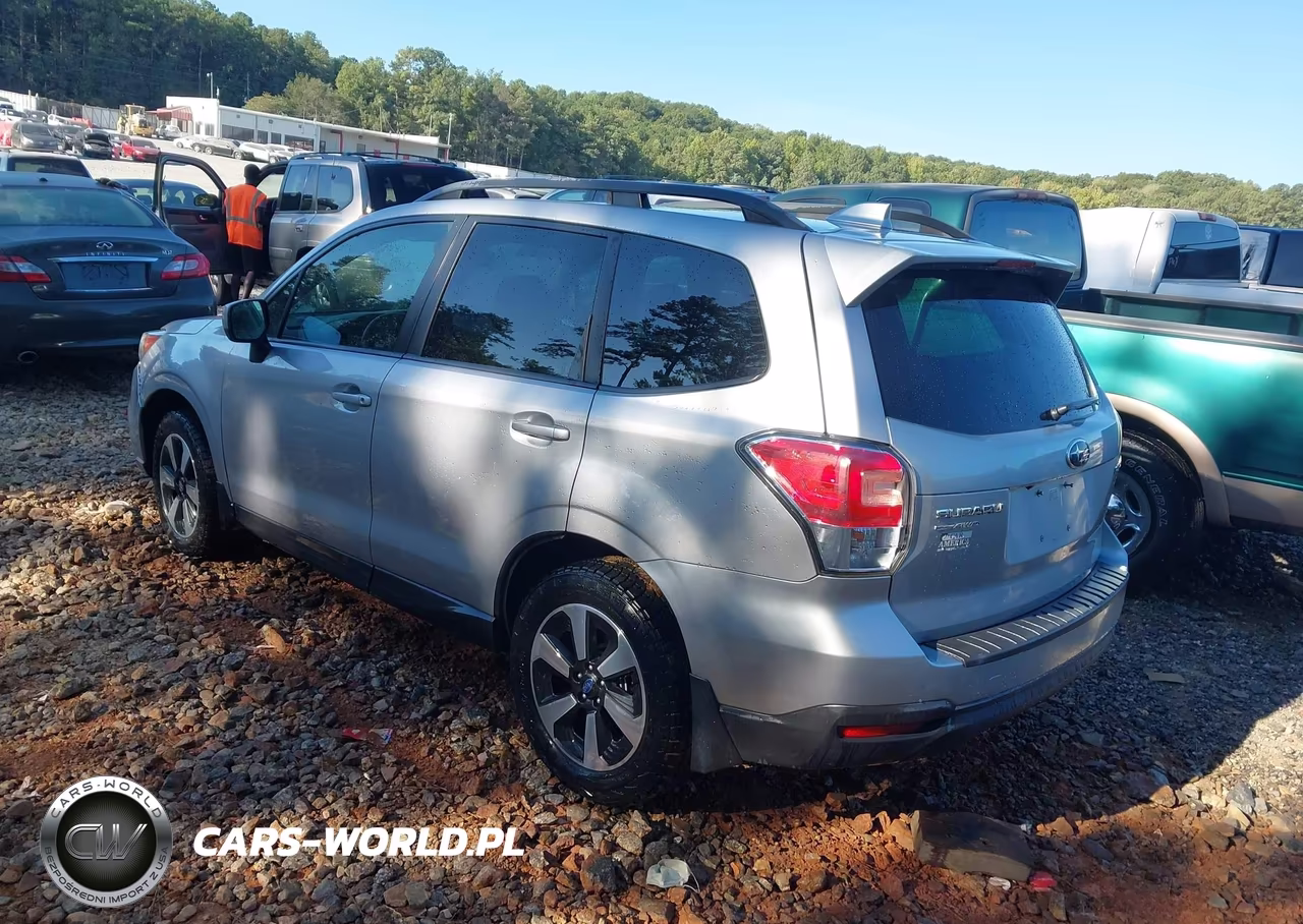 2018 Subaru Forester 2.5I Premium VIN:JF2SJAEC8JH516349 - 3