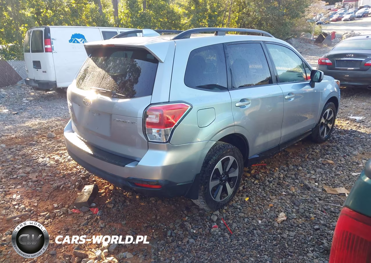 2018 Subaru Forester 2.5I Premium VIN:JF2SJAEC8JH516349 - 4