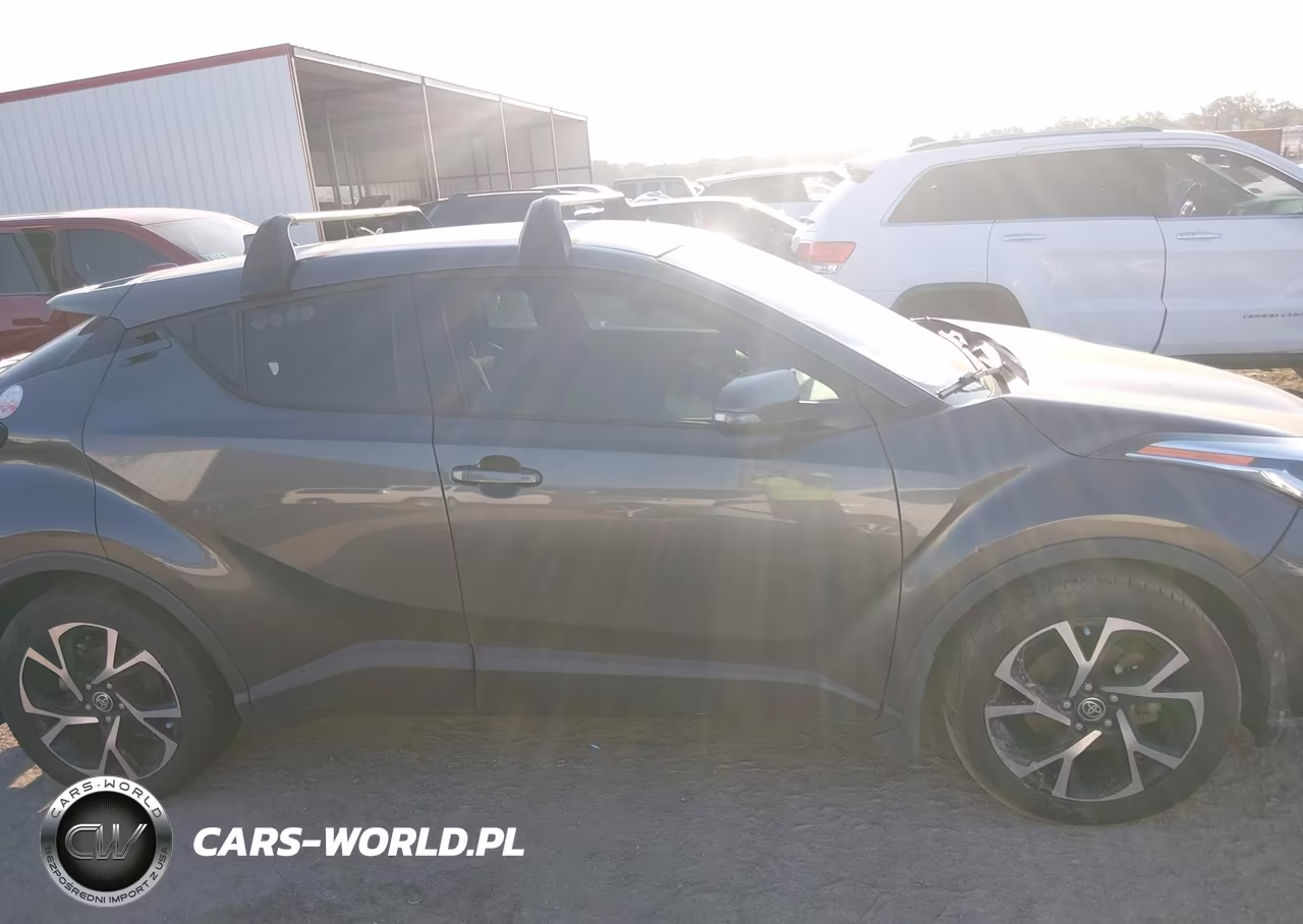 2020 Toyota C-Hr Xle VIN:JTNKHMBX5L1083907 - 10