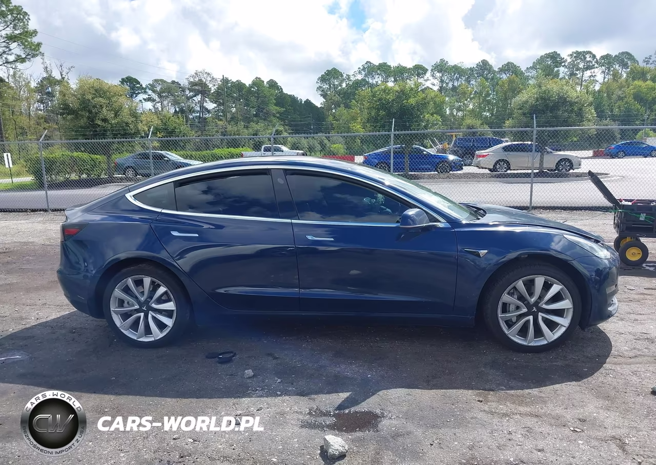 2018 Tesla Model 3 Long Range-Mid Range VIN:5YJ3E1EA3JF024902 - 12