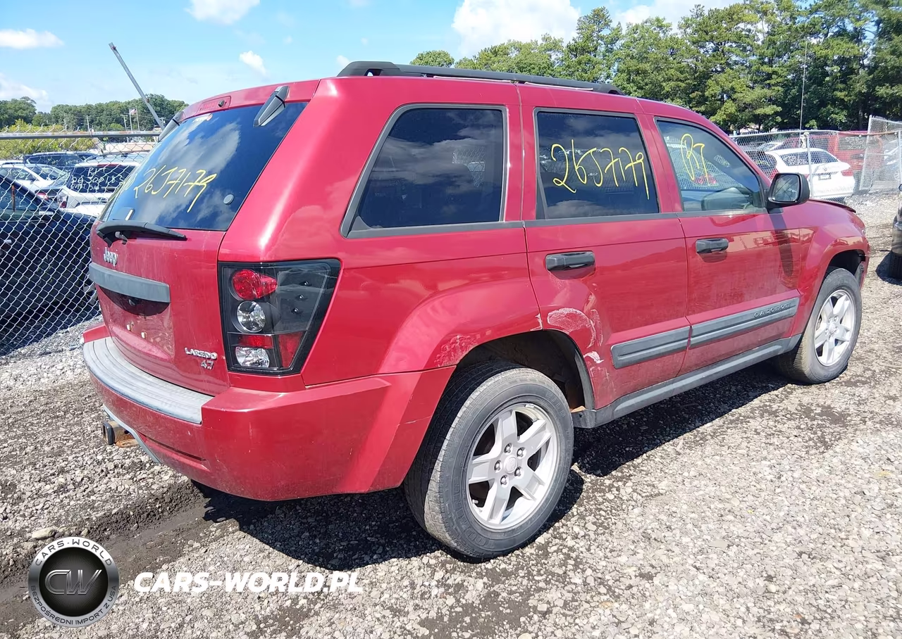 2005 Jeep Grand Cherokee Laredo VIN:1J4HR48N55C556966 - 4