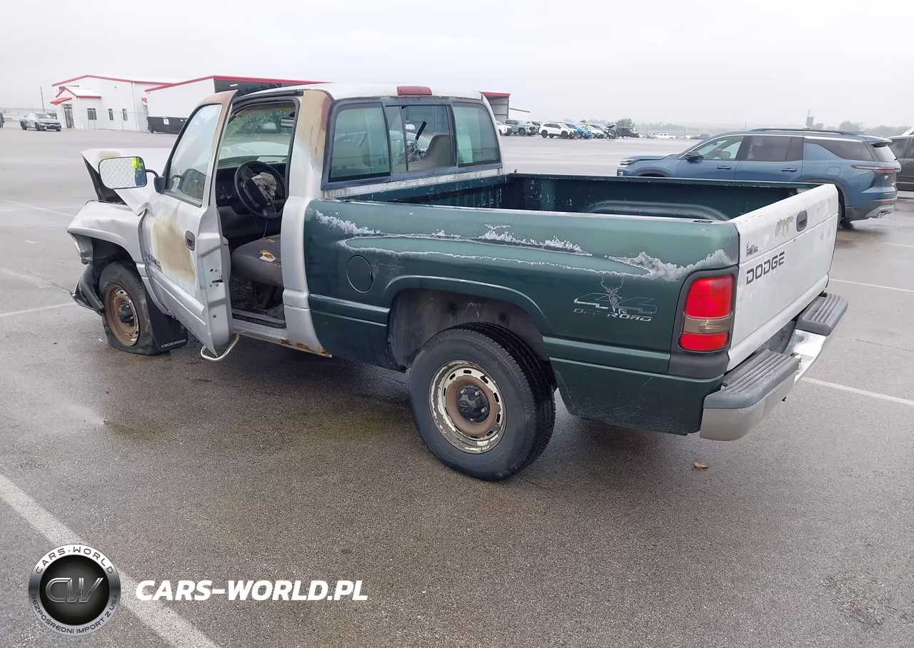 1995 Dodge Ram 1500 VIN:1B7HC16X2SS199130 - 3