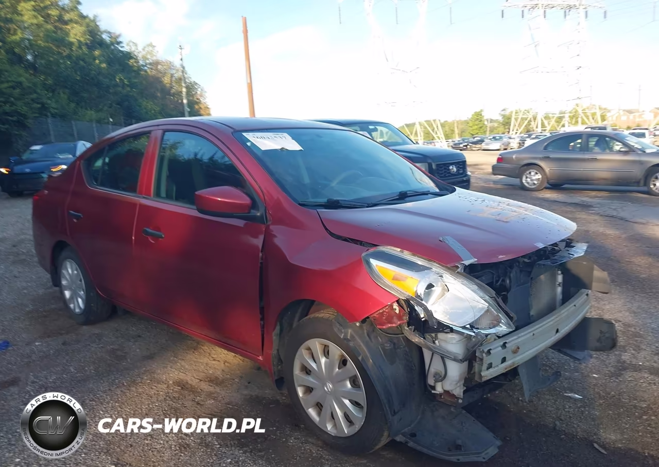 2016 Nissan Versa 1.6 S+