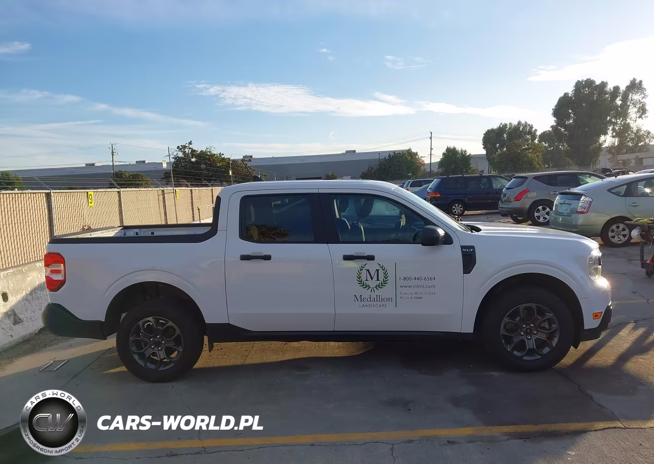 2024 Ford Maverick Xlt VIN:3FTTW8H32RRB38967 - 13