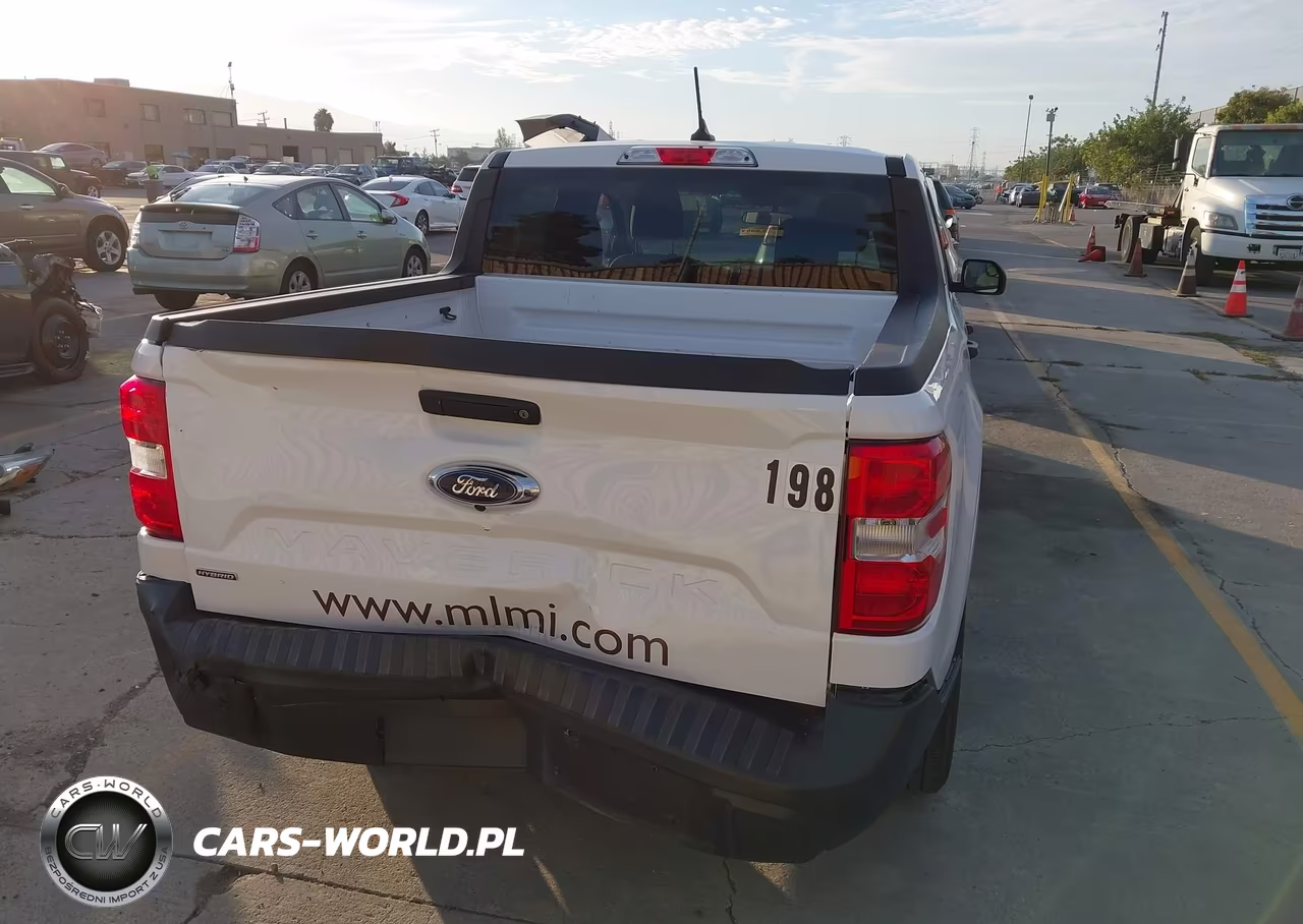 2024 Ford Maverick Xlt VIN:3FTTW8H32RRB38967 - 16