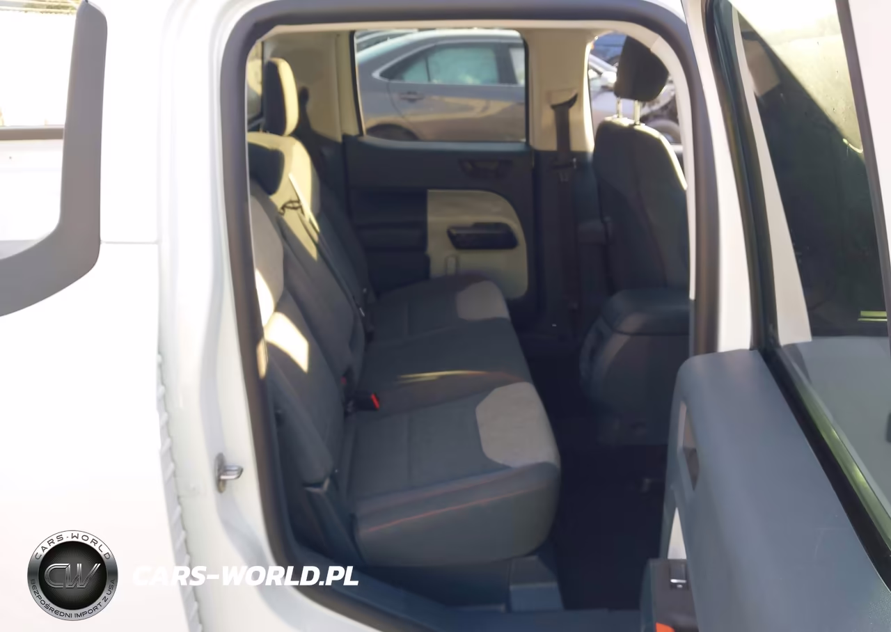 2024 Ford Maverick Xlt VIN:3FTTW8H32RRB38967 - 8