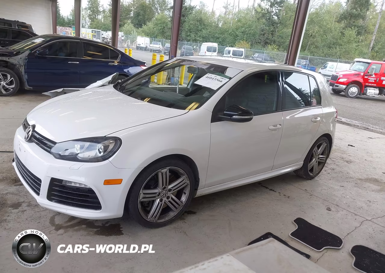 2013 Volkswagen Golf R 4-Door VIN:WVWPF7AJ3DW118060 - 14