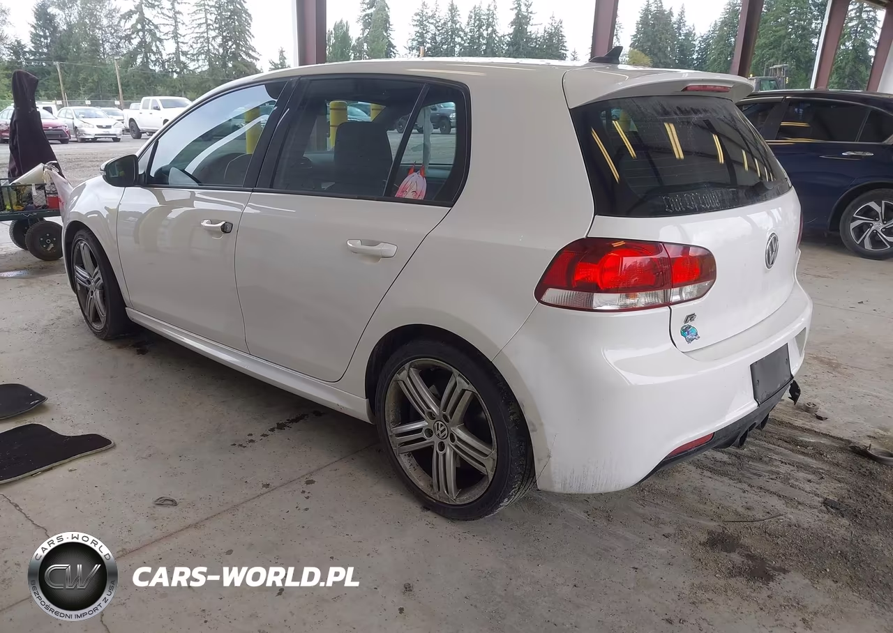 2013 Volkswagen Golf R 4-Door VIN:WVWPF7AJ3DW118060 - 3