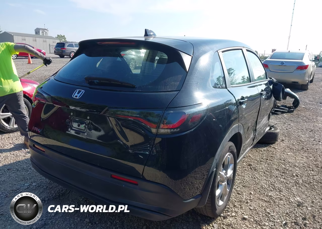 2023 Honda Hr-V Awd Lx VIN:3CZRZ2H34PM724623 - 4