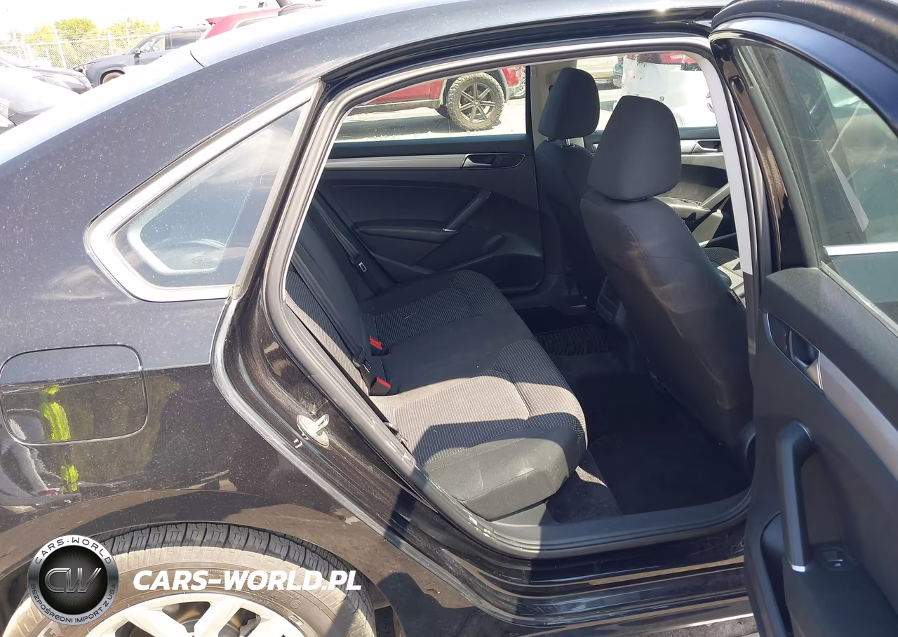2016 Volkswagen Passat 1.8T S VIN:1VWAT7A38GC008821 - 8