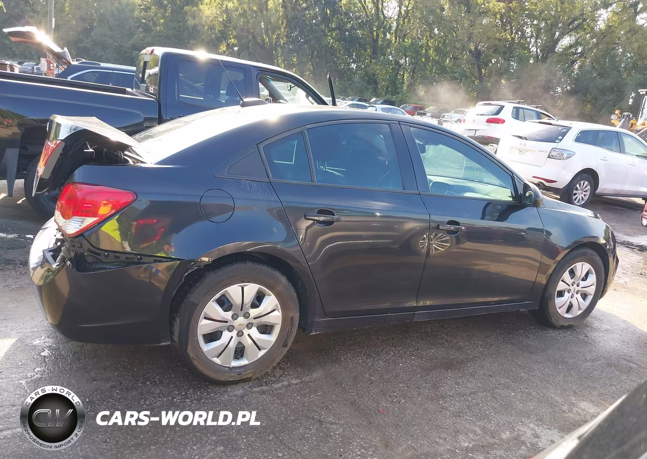 2015 Chevrolet Cruze Ls Auto VIN:1G1PA5SG4F7188680 - 13