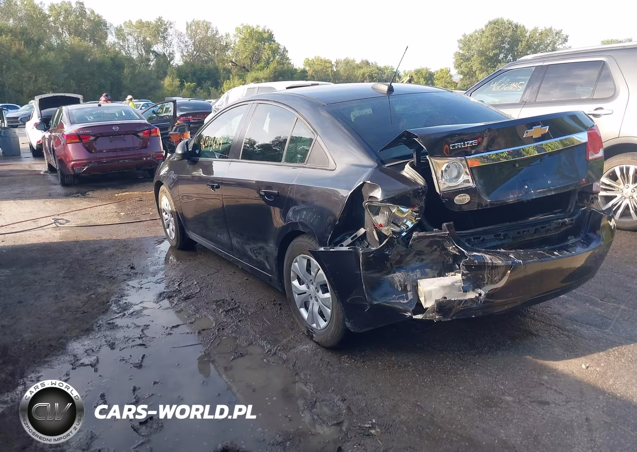 2015 Chevrolet Cruze Ls Auto VIN:1G1PA5SG4F7188680 - 3