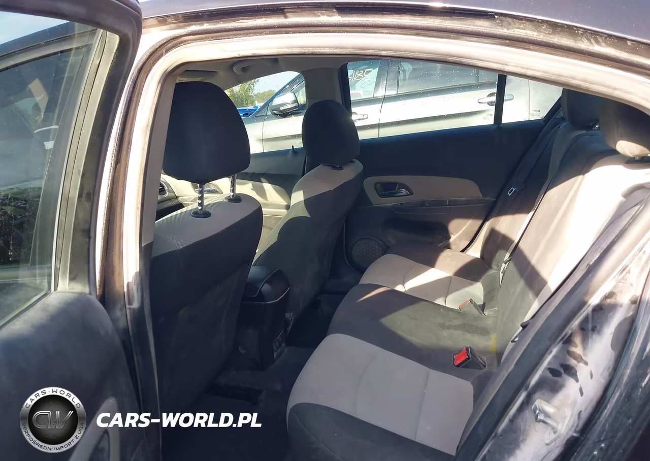 2015 Chevrolet Cruze Ls Auto VIN:1G1PA5SG4F7188680 - 8