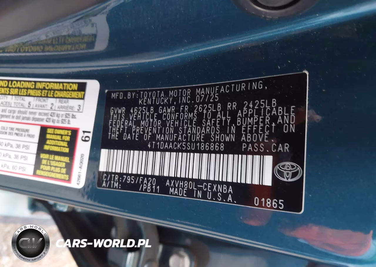 2025 Toyota Camry Le VIN:4T1DAACK5SU186868 - 9