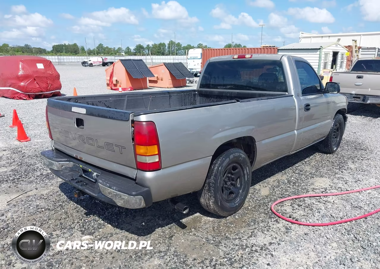 2000 Chevrolet Silverado 1500 VIN:1GCEC14V2YE388193 - 4