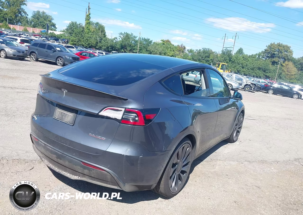 2020 Tesla Model Y Long Range Dual Motor All-Wheel Drive-Performance Dual Motor All-Wheel Drive VIN:5YJYGDEF7LF009707 - 4